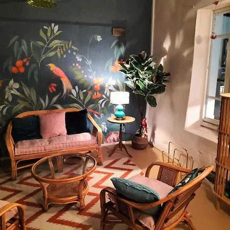 De La Muse Centre - Jardin Holiday home