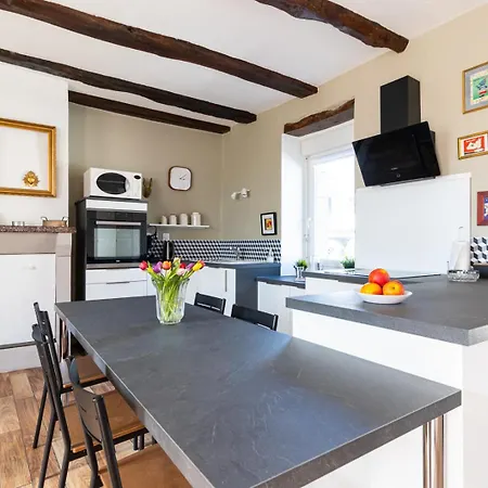 De La Muse Centre - Jardin Holiday home